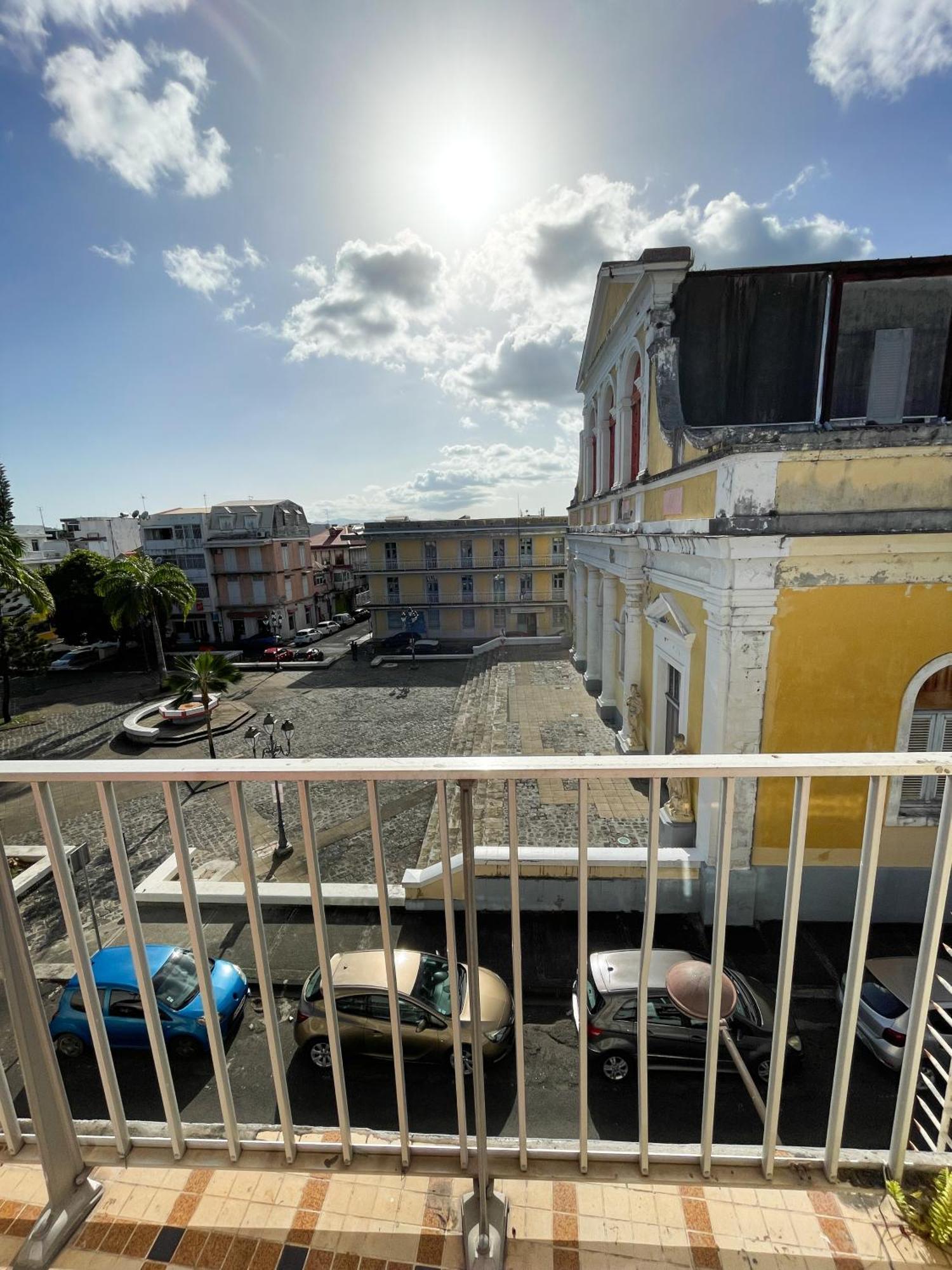 Apartamento Grand Sejour Lumineux Avec Balcon & Vue Cathedrale Pointe-à-Pitre Exterior foto